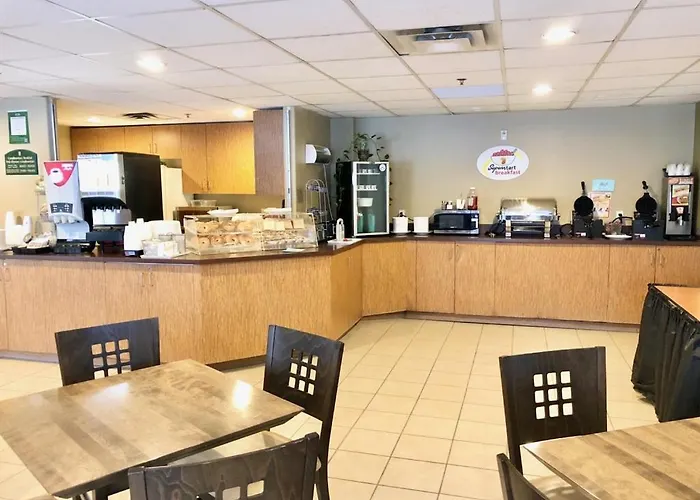 Super 8 By Wyndham Midland