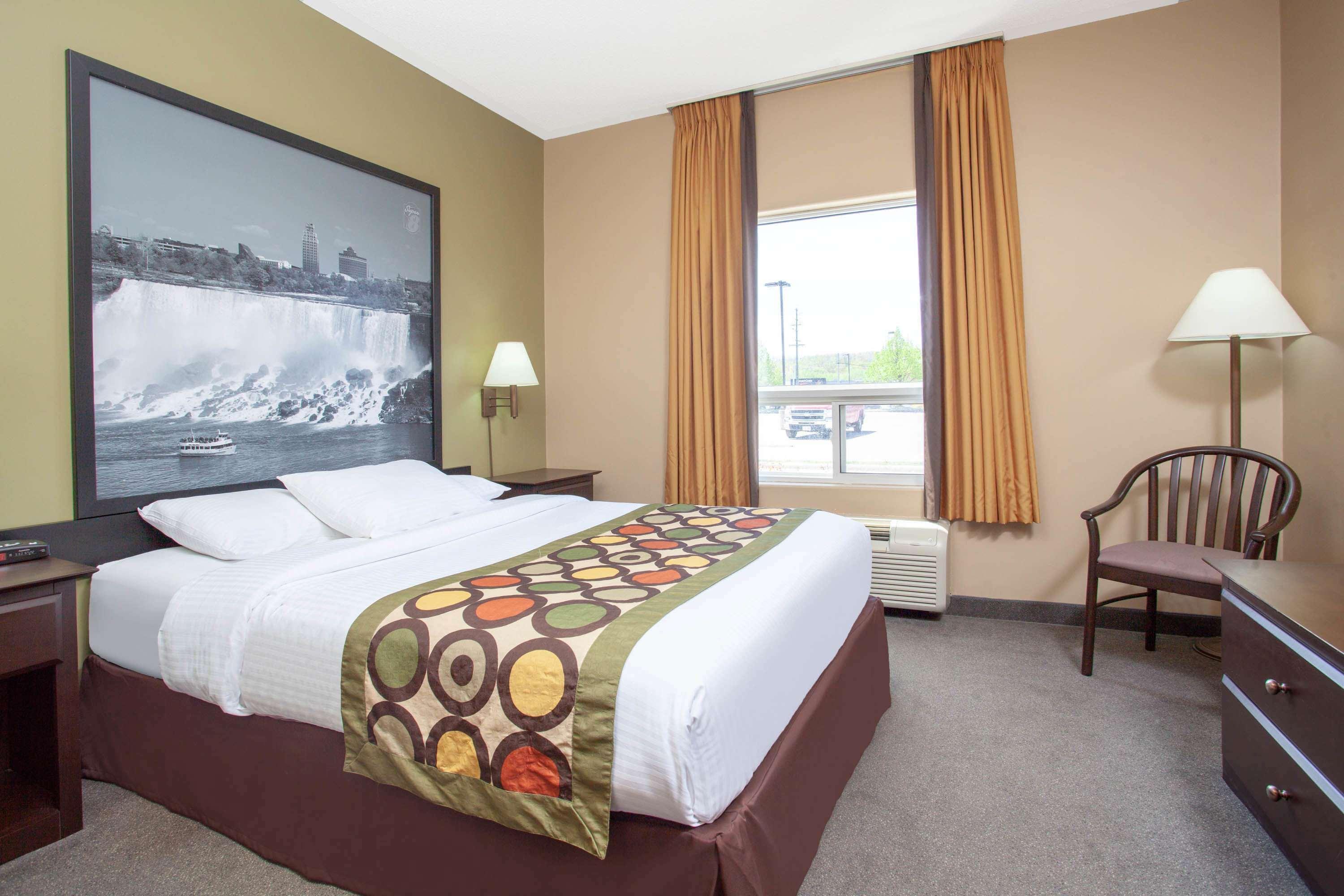 Super 8 By Wyndham Midland