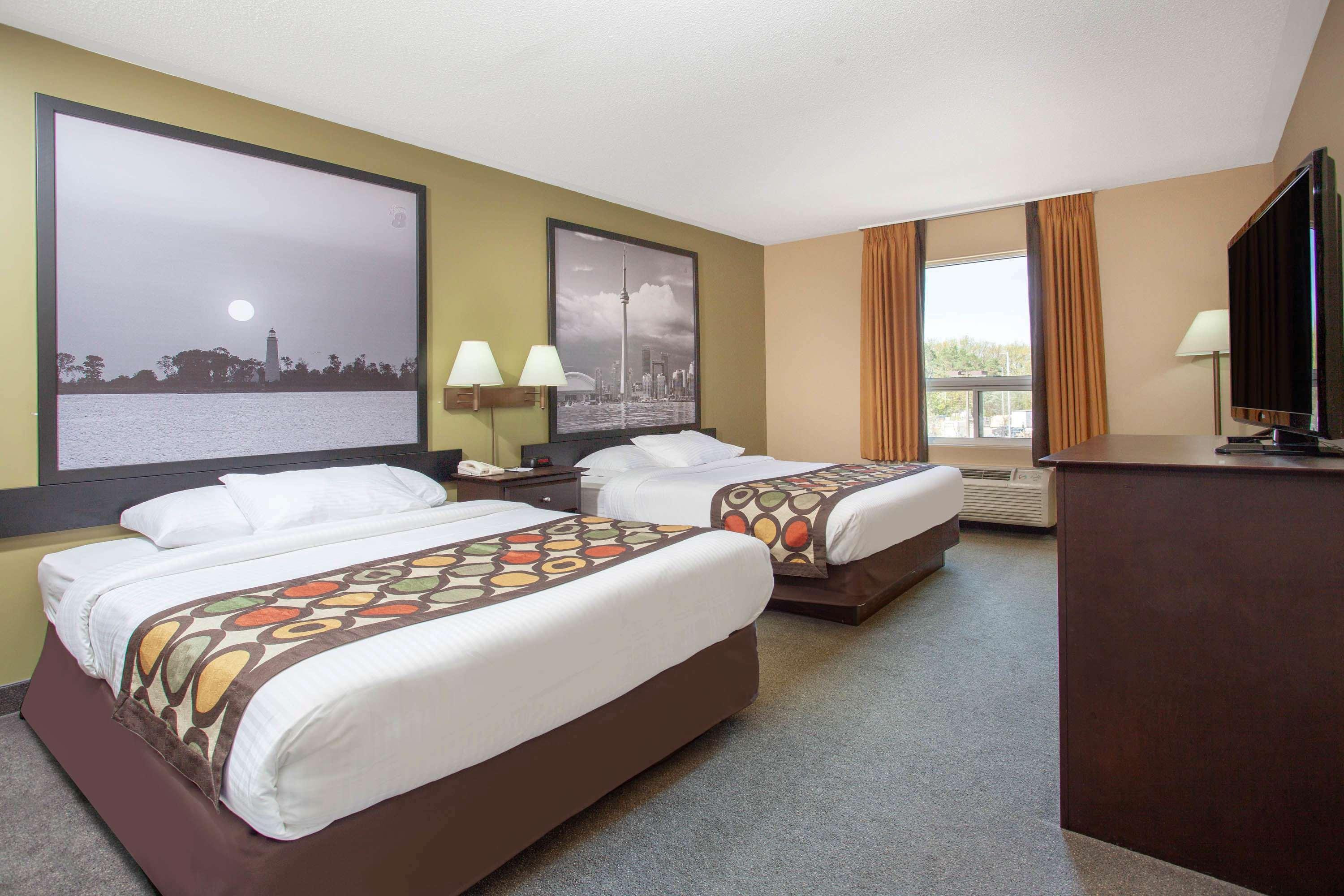 Hotel Super 8 By Wyndham 3*