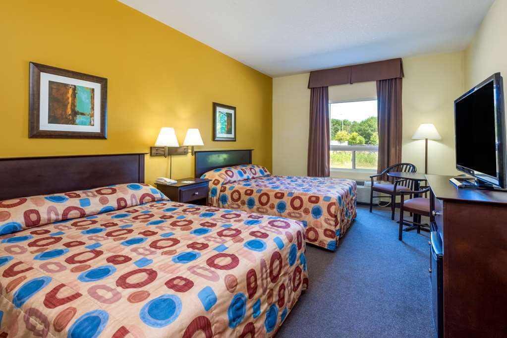 Super 8 By Wyndham Hotel 3*