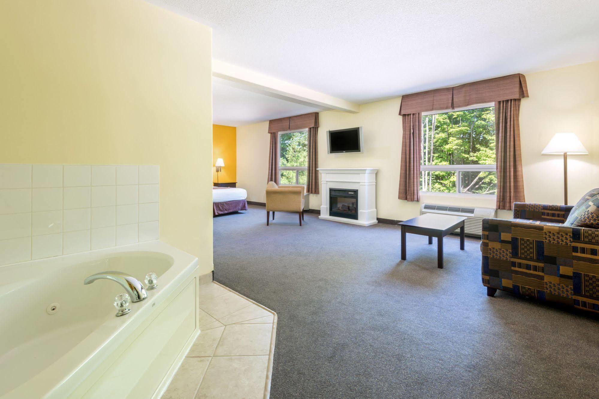 Super 8 By Wyndham 3*
