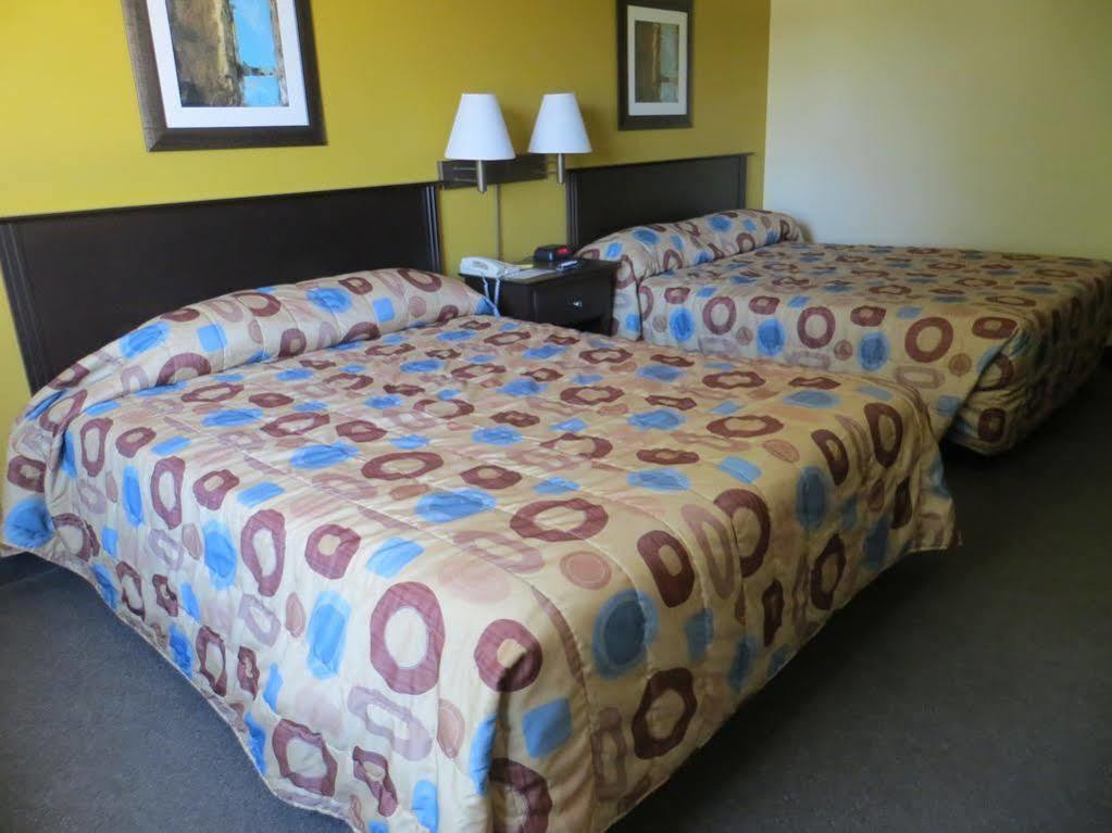 Super 8 By Wyndham 3*